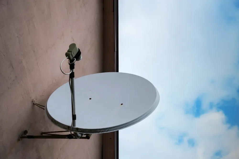 Parabole tnt satellite à LORIENT